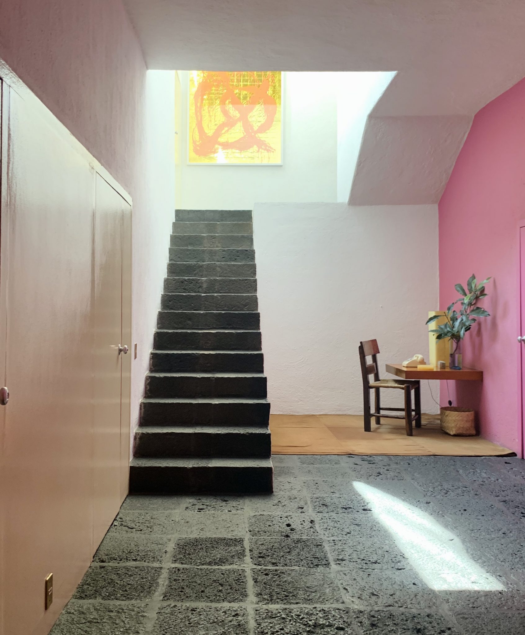 光が注ぐ階段室！ P・i・E architecture , interior &